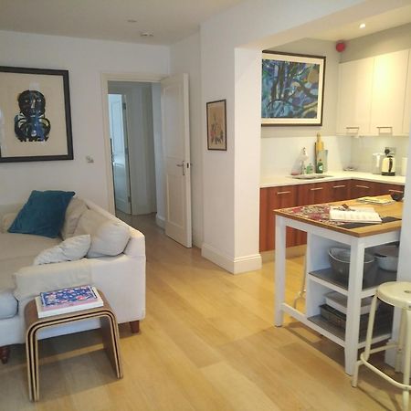 Superior 5* Kensington, London Flat + Free Wi-Fi Apartment Екстериор снимка