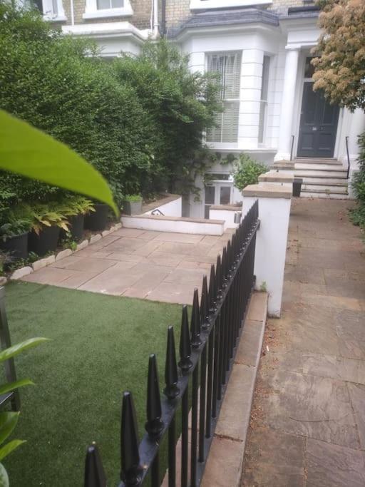 Superior 5* Kensington, London Flat + Free Wi-Fi Apartment Екстериор снимка