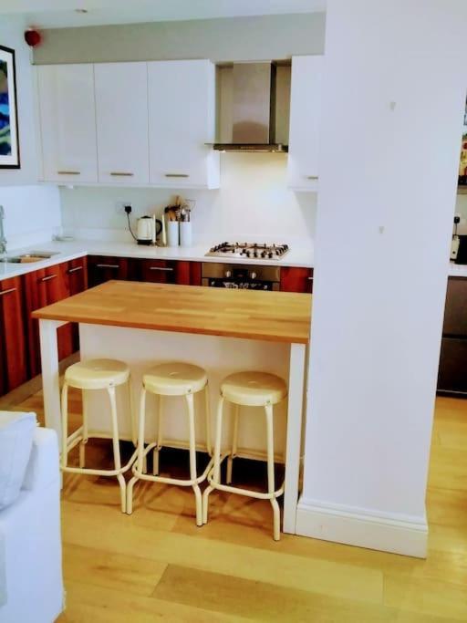 Superior 5* Kensington, London Flat + Free Wi-Fi Apartment Екстериор снимка